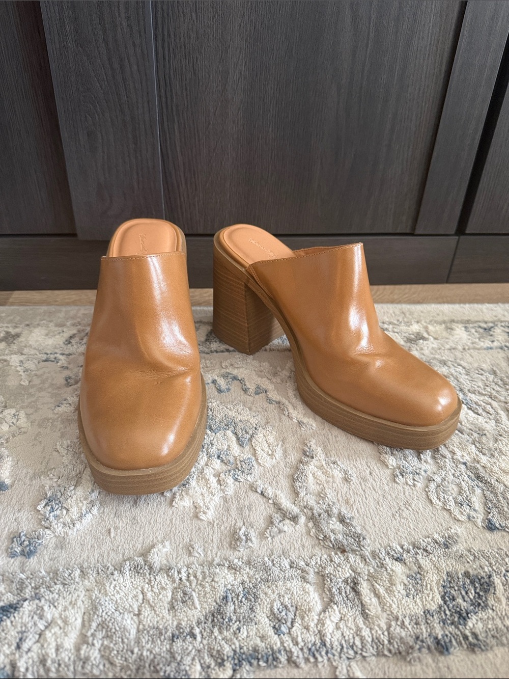 Universal Thread Cognac Platform Leather Mules